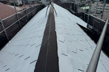 神奈川県横浜市緑区 S様邸 【関西ペイント】屋根塗装の下塗り工程 神奈川県横浜市緑区 S様邸 【関西ペイント】屋根塗装の下塗り工程