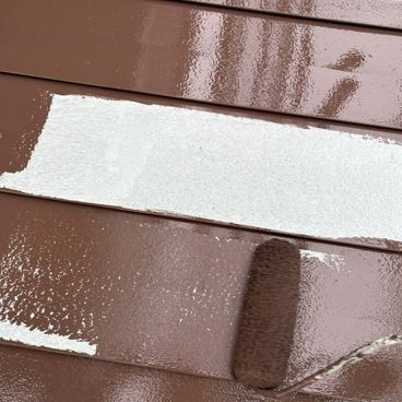 屋根塗装の下〜中塗り｜横浜市泉区 S様邸