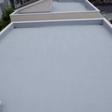 屋上床塗装の施工前（ビフォー）｜神奈川県藤沢市 T様邸