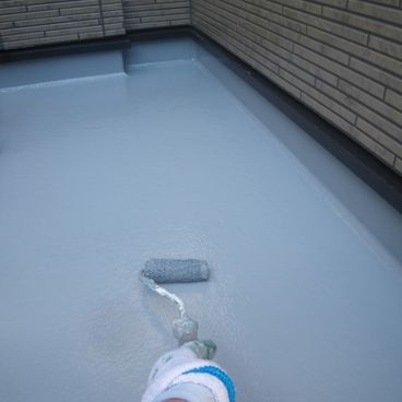 ベランダ床塗装の上塗り|横浜市神奈川区 H様邸 ベランダ床塗装の上塗り|横浜市神奈川区 H様邸